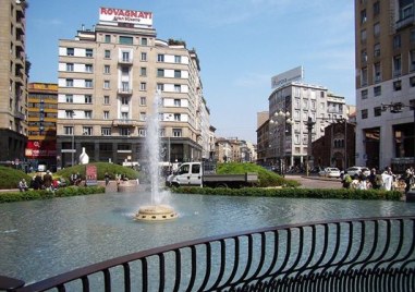 58 годишен българин се разхлади във водите на централен милански фонтан