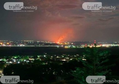 Стотици фолирани бали със сено пламнали тази вечер край пловдивското