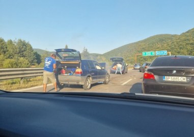 Верижна катастрофа е станала на магистрала Хемус тази вечер за