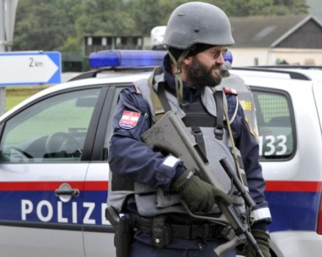 Арестуваха българин в Австрия, влязъл взлом в жилище и ранил мъж