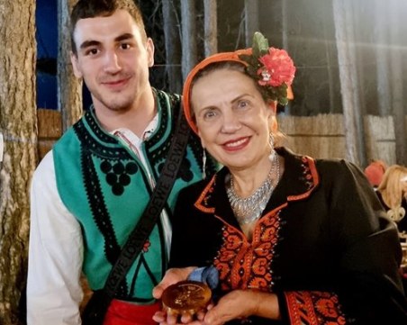 Семен Новиков с носия на фестивала в Жеравна