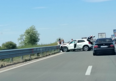 Нов пътен инцидент затруднява движението на АМ Тракия алармират граждани