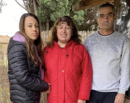 Нека помогнем! Незряща майка и съпруга се нуждае от средства, за да прогледне отново