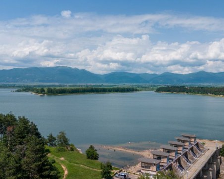 Повишават се нивата на разтворен кислород в язовир Копринка