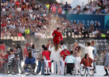 Церемонията по откриването на Параолимпийските игри през 2024 година започна на