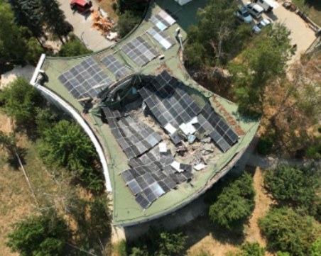 Мъжът, пострадал при срутването в НБУ, вече диша самостоятелно