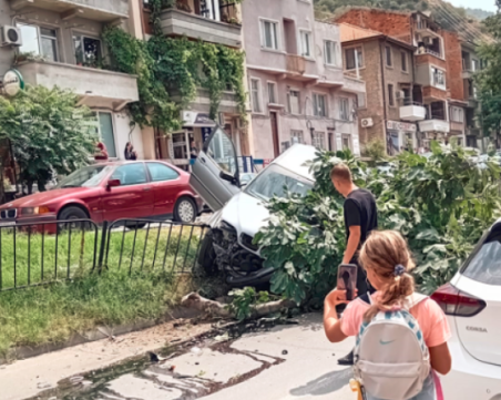 Неуспешен дрифт предизвикал катастрофата в Асеновград, БМВ-то- без Гражданска