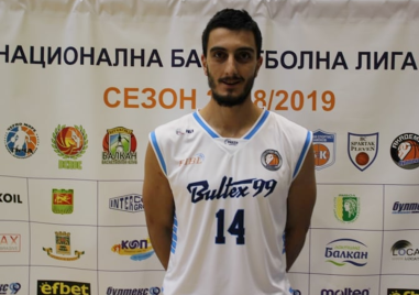 Пловдивският Академик Бултекс 99 продължава ударната си селекция за новия