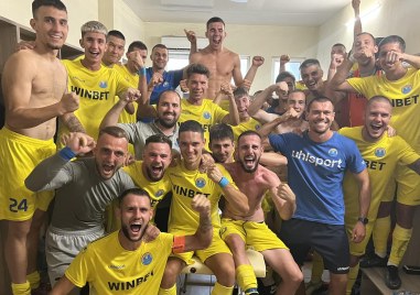 Въпреки финансовите проблеми футболната Марица записа впечатляваща победна серия Маричани