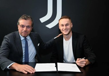 Ювентус официално обяви привличането на Теун Копмайнерс от Аталанта Трансферът