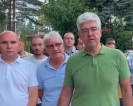 ДПС-Доган: Група неизвестни е влязла в жилището на Ахмед Доган