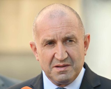 Радев призова двете кандидатури за български еврокомисар да са на жени