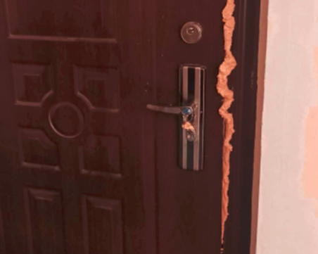 Отмъщение в Перник: Запечатаха с монтажна пяна врата на жена