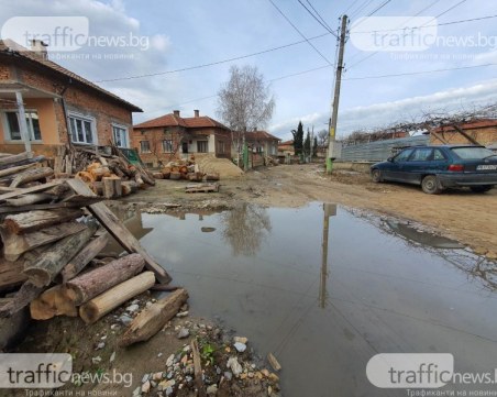 Две години след наводнението в Карловско: Селата не са възстановени, хората живеят в прах