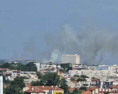 Овладяха големия пожар в Ямбол
