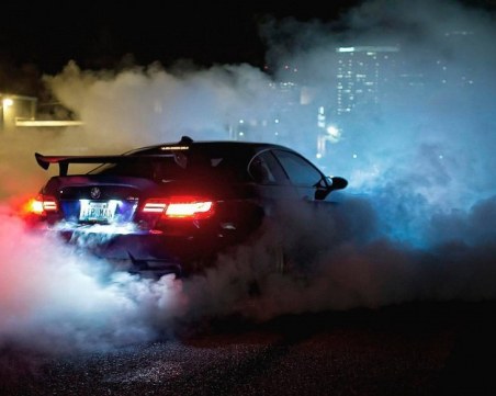 Дрифтенето в Смирненски продължава, спипаха 19-годишен криминално проявен