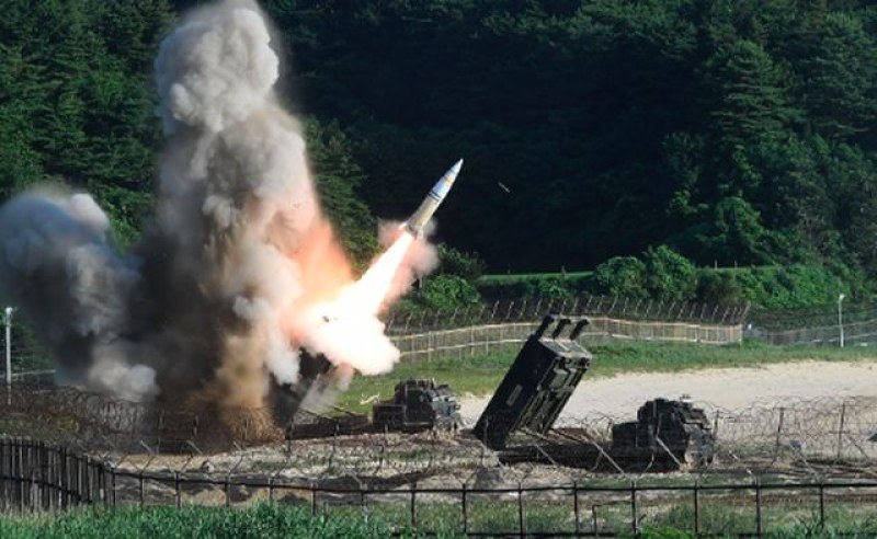 Президентът Володимир Зеленски обяви, че източният украински град Полтава е