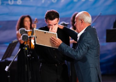 Светлин Русев и Лия Петрова ще свирят на ценните цигулки