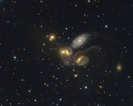 Изложба с космически изображения от новия телескоп на Рожен гостува в Природонаучния музей