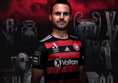 Световният и европейски шампион с националния отбор на Испания Хуан