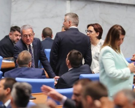 Депутатите обсъждат продажбата на оборудване на АЕЦ 