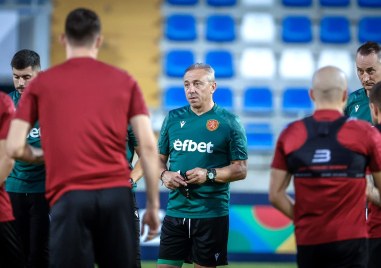 Селекционерът на националния отбор на България Илиан Илиев говори след