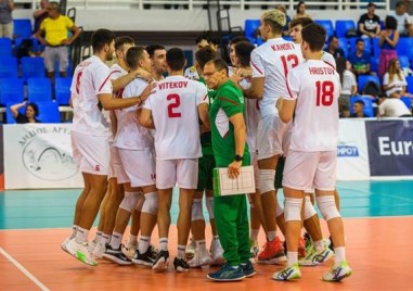 Селекционерът Мирослав Живков определи всички български национали в отбора за