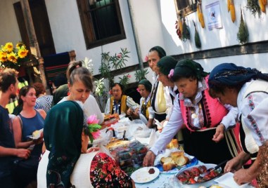 Третото издание на Фестивала на старожелезарския бабек и шарената сол