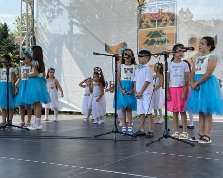 Чудесен спектакъл сътвориха децата на Пловдив за празника на града