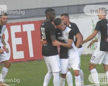 Локо падна от Берое в контрола