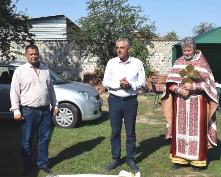 Крислово посрещна Рождество на Пресвета Богородица с обновен храм