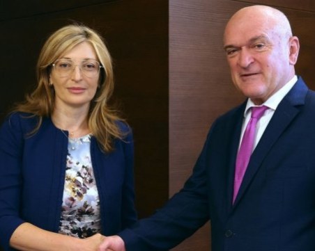 Димитър Главчев към Фон дер Лайен: Екатерина Захариева ще е новият български еврокомисар