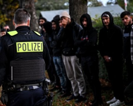 Германия не се справя с миграцията и вече иска по-малко бежанци