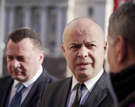 Свиленски и Ченчев регистрираха БСП в ЦИК