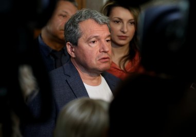 Председателят на парламентарната група на Има такъв народ Тошко Йорданов