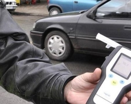 Дрогиран и пиян зад волана: Мъж от Велинград попадна в ареста