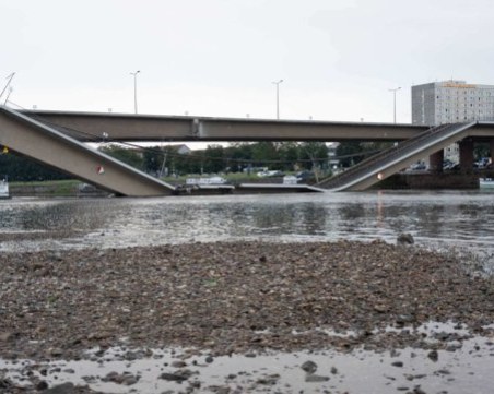 Мост рухна в Дрезден и предизвика транспортен хаос