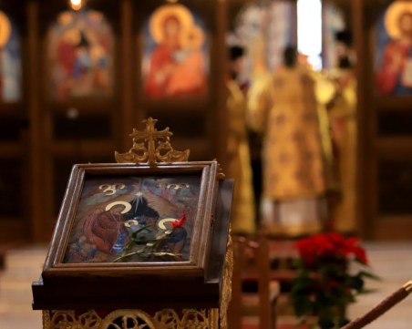 Църквата е сред най-одобряваните институции у нас, сочи проучване на „Галъп