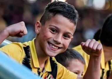 Кампанията за набиране на средства за лечението на Денис продължава 12