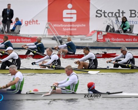 Българската осморка с бронз от Световното първенство по гребане за ветерани