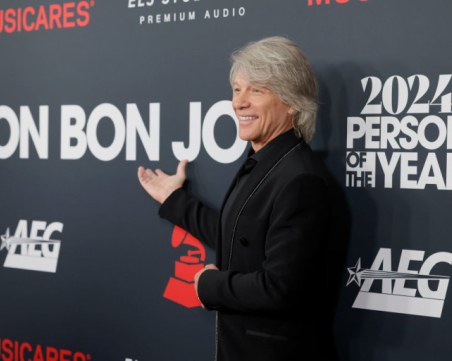 Джон Бон Джоуви спаси жена, планирала да се самоубие