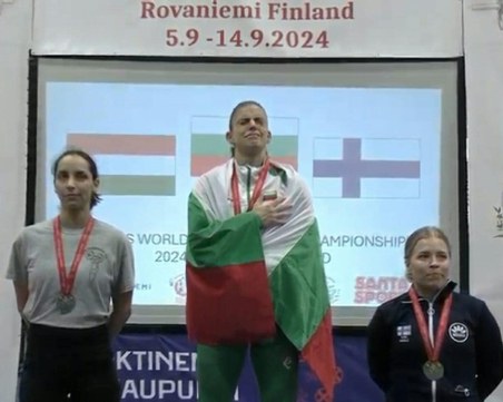 Пловдивчанката Марина Ганева е световна шампионка по вдигане на тежести при мастър атлетите