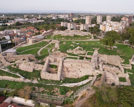 Работата по Небет тепе на финала, проектът предвижда макет и далекоглед ВИДЕО