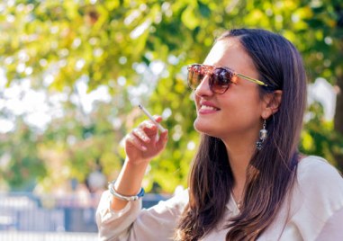 Европейската комисия призова за частична забрана за пушенето на открито