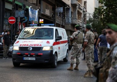 Най малко 20 души са загинали а повече от 450 са