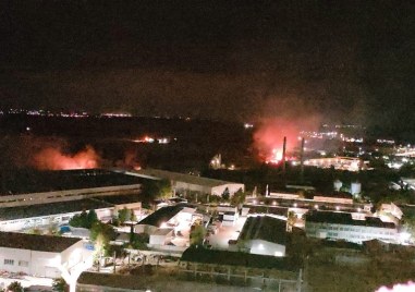 Пожар горя късно снощи в Пловдив За това сигнализират жители