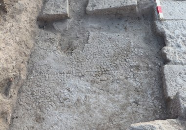 Археолозите от Archaeologia Bulgarica откриха нова уникална находка в Хераклея Синтика Прочетете ощеВ