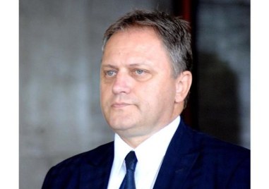 Почина дипломатът Милен Люцканов Тъжната вест съобщиха от Генералното консулство