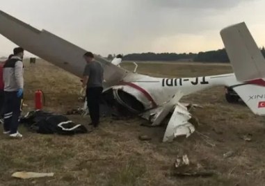 Учебен самолет се е разбил при падане край полигона на