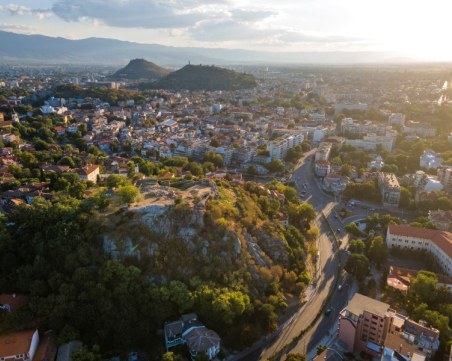 Слънчево и топло ще е времето в Пловдив